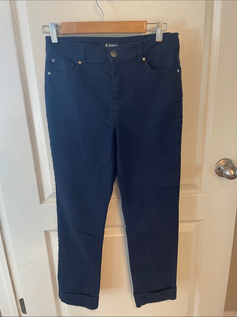 d. jeans Navy Ankle-Length Cropped Pants